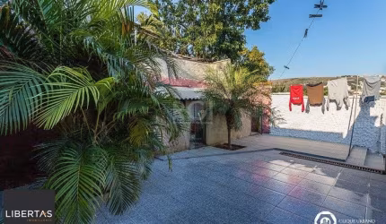 Casa sobrado de 5 dormitórios 2 vagas - Cristal