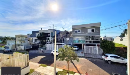 Sobrado para Venda - 1.06m², 2 dormitórios, sendo 2 suites, Mario Quintana