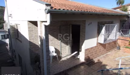 Casa para Venda - 180m², 3 dormitórios, 2 vagas - Jardim Carvalho
