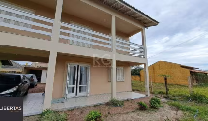 Casa para Venda - 230m², 6 dormitórios, 4 vagas - Atlântida Sul