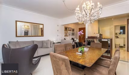 Apartamento no Centro - 2 dormitórios - reformado e mobiliado