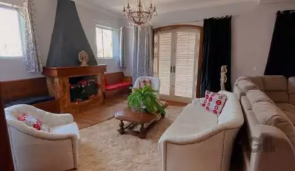 Casa no Teresópolis de 4 dormitórios e 4 vagas
