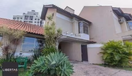 Casa Condominio 3 dormitórios 2 vagas - Jardim Itu Sabará