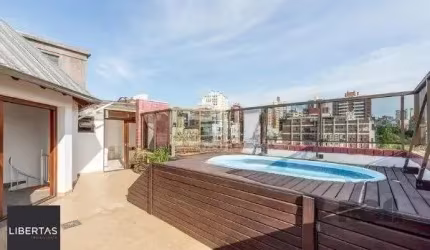 Cobertura no bairro Petrópolis de 2 dormitórios 2 vagas e piscina