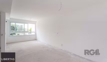 Apartamento de 2 dormitórios e 2 vagas NOVO desocupado