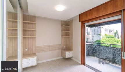 Apartamento para Venda - 101m², 2 dormitórios, sendo 1 suites, 1 vaga - Petrópol