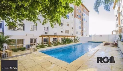Apartamento no Urbano Menino Deus de 1 dormitório vaga e pátio