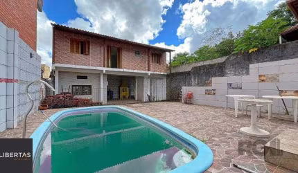 Casa com 3 dormitórios no bairro Vila Jardim