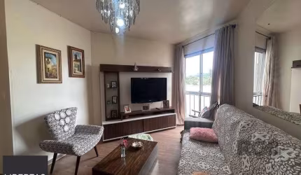 Apartamento a venda, dois dormitórios mobiliado no bairro Cristal.