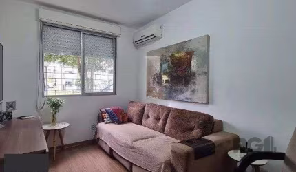 Apartamento de 02 dormitórios, no bairro Jardim Itu, para locação / aluguel