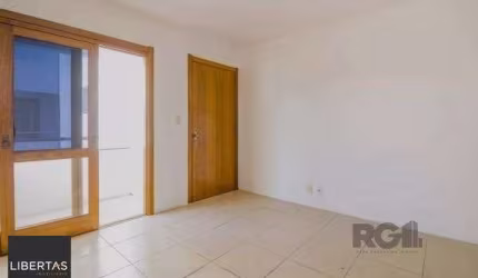 Apartamento em Porto Alegre, no bairro Medianeira, com 2 dormitório(s), e 2 banh