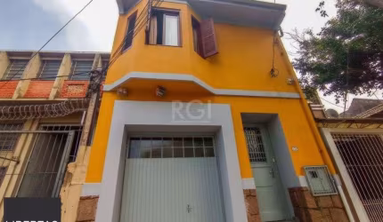 Sobrado 3 dormitórios à venda São Geraldo Porto Alegre/RS