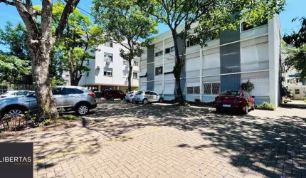 APARTAMENTO GARDEN 3 DORMITÓRIOS COM VAGA DE GARAGEM NO MENINO DEUS