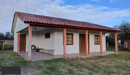 Casa Condomínio 2 dorm. + 2 vagas 90m² priv. 555m² totais Esmeralda - Viamão