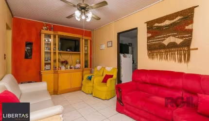Casa 2 dormitórios no bairro Cristal