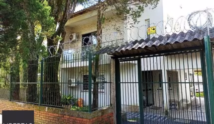 Casa com 3 dormitórios no bairro  Costa e Silva
