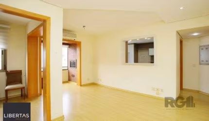 APARTAMENTO - 3 dorms. - 1 vaga - 83,00 m² - MENINO DEUS