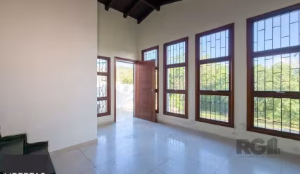 Casa com 3 quartos, suite, pátio - Bairro Espírito Santo - Potro Alegre (RS)