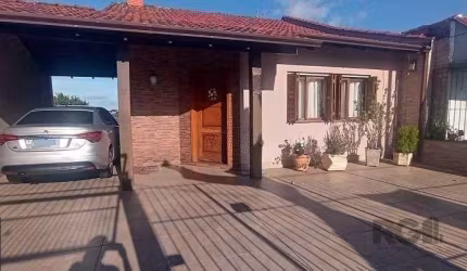 Casa de 200m², bairro Rubem Berta