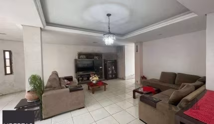 Casa de 4 dormitórios, bairro Ipanema
