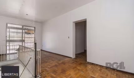 Excelente casa de 132m² com 4 dormitórios no centro histórico.
