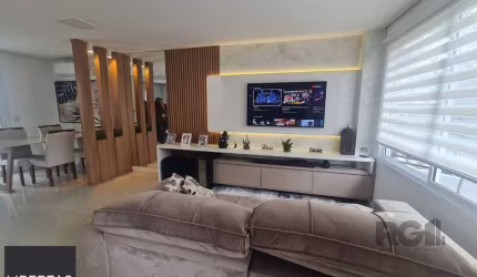 Casa 3 dormitórios à venda Guarujá Porto Alegre/RS