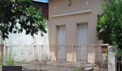 Casa para Venda - 250m², 3 dormitórios, Santo Antonio
