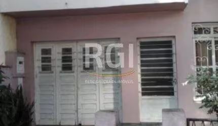 Casa para Venda - 250m², 3 dormitórios, 4 vagas - Santana