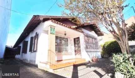 Casa para Venda - 200m², 4 dormitórios, 4 vagas - Medianeira