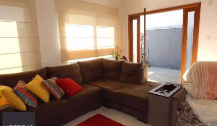 Casa Condominio para Venda - 119.3m², 4 dormitórios, sendo 4 suites, 2 vagas - M