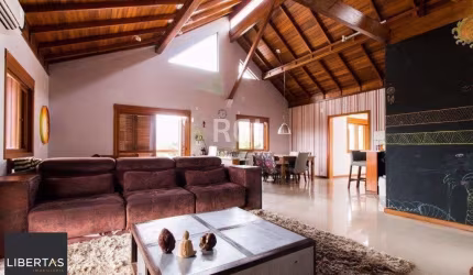 Casa para Venda - 188.25m², 4 dormitórios, sendo 1 suites, 2 vagas - Santa Terez