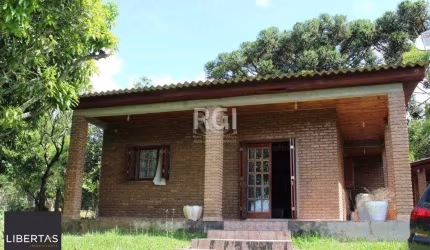 Sítio para Venda - 100m², 3 dormitórios, 9 vagas - Pinheiro