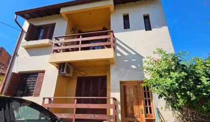 Casa para Venda - 248.56m², 5 dormitórios, 2 vagas - Teresópolis