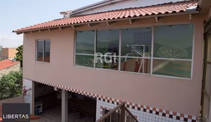 Casa para Venda - 900m², 5 dormitórios, sendo 2 suites, 5 vagas - Vila Nova