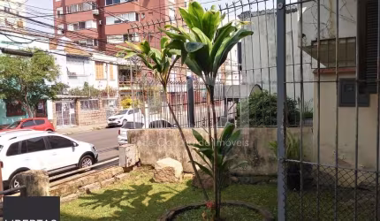 Casa para Venda - 130m², 2 dormitórios, 1 vaga - Cidade Baixa