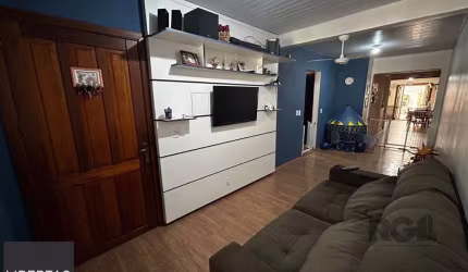 Casa para Venda - 120m², 5 dormitórios, 2 vagas - Hípica, Porto Alegre