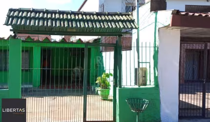 Casa para Venda - 336m², 5 dormitórios, sendo 1 suites, 2 vagas - Belém Novo, Po