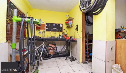 Casa para Venda - 85m², 2 dormitórios, 1 vaga - Cidade Baixa