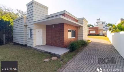 Casa para Venda - 123.49m², 3 dormitórios, sendo 1 suites, 1 vaga - Lagos De Nov
