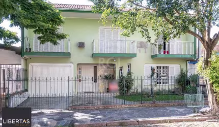 Casa para Venda - 280m², 3 dormitórios, sendo 1 suites, 2 vagas - Nonoai