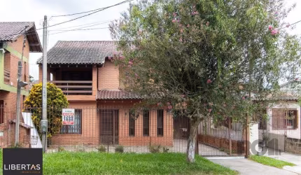 Casa para Venda - 205.5m², 3 dormitórios, sendo 2 suites, 3 vagas - Vila Nova