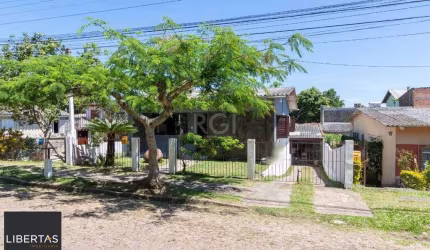 Casa para Venda - 110m², 2 dormitórios, sendo 1 suíte, 3 vagas - Espirito Santo