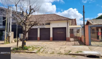 Casa com loja na frente a venda no Bairro Anchieta