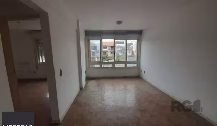 Ótimo apartamento com 2 dormitórios, 1 banheiro social, sala, no 2º andar, de fr