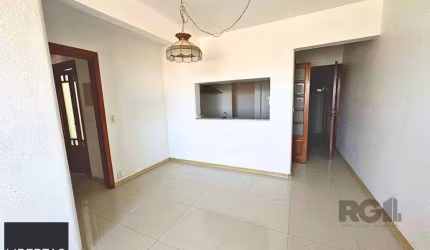 Vende-se apartamento reformado 2 quartos com vaga próximo ao Colégio Pastor Dohm