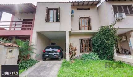 Casa em Condomínio, 166m² - 3 dormitórios, 2 vagas no bairro Guarujá