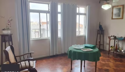 Apartamento de 3 quartos no bairro Independência em Porto Alegre