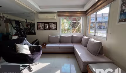 Casa em Condomínio 3 dormitórios à venda Mário Quintana Porto Alegre/RS