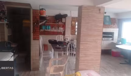 Sobrado para Venda - 300m², 5 dormitórios, Nonoai