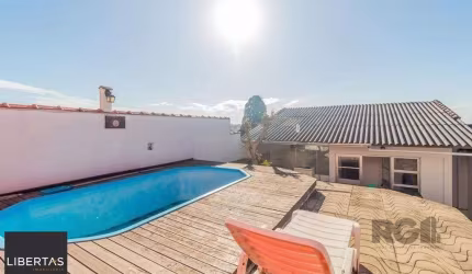 Casa com 3 dormitórios no bairro Cascata, Porto Alegre